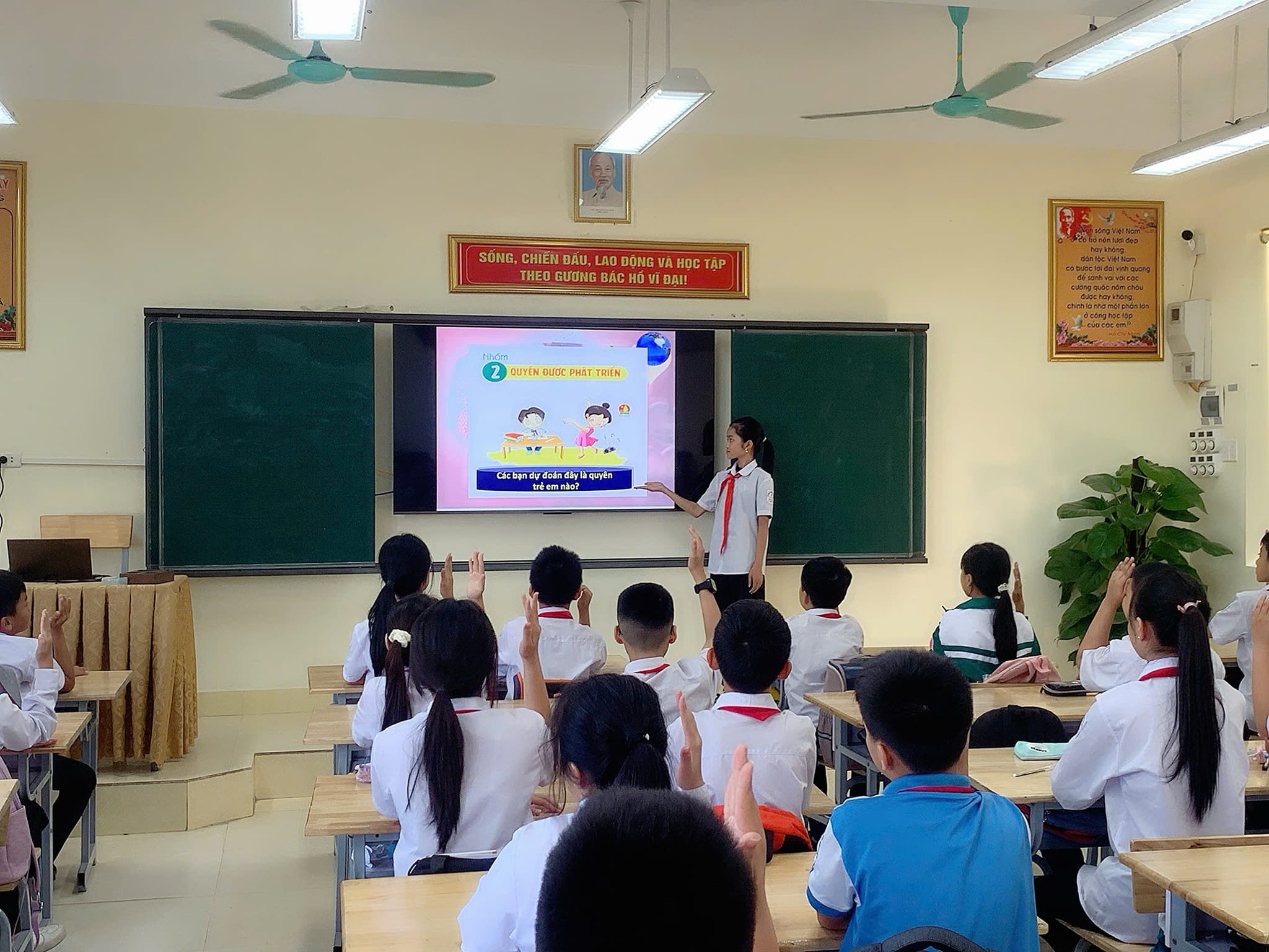 Tuyên truyền về “THÚC ĐẨY QUYỀN THAM GIA CỦA TRẺ EM năm 2024.” 5 https://thcshaiyen.edu.vn/wp-content/uploads/2024/11/466914518_987257540096629_9024546874311669090_n-e1731465290844.jpg