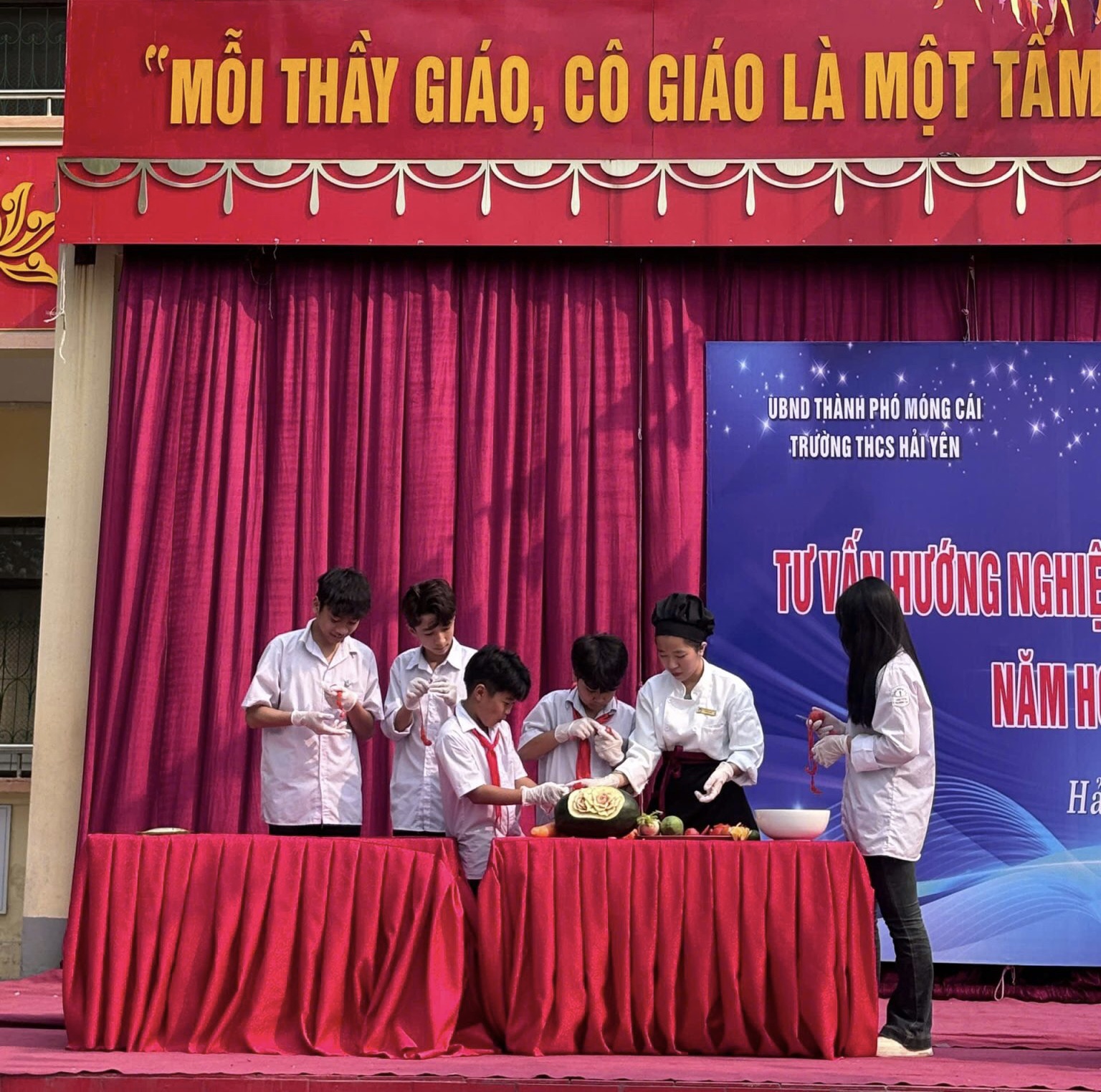 Tư vấn hướng nghiệp nghề cho học sinh lớp 9, năm 2024-2025 4 https://thcshaiyen.edu.vn/wp-content/uploads/2025/03/3F5BF73D-B1D4-4951-A45E-8C38913E20DA.jpeg