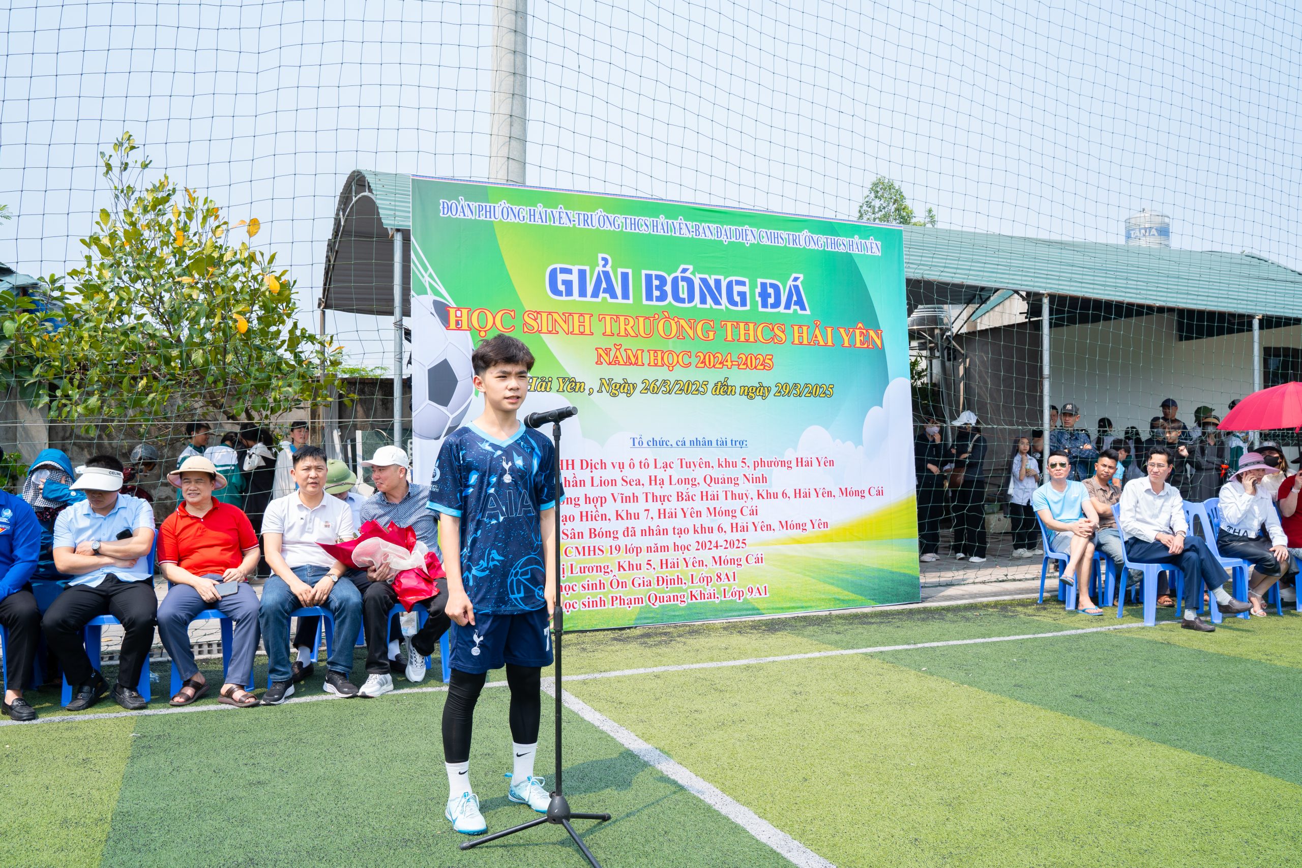 Giải bóng đá học sinh trường THCS Hải Yên, năm học 2024-2025 3 https://thcshaiyen.edu.vn/wp-content/uploads/2025/03/DSC08398-scaled.jpg