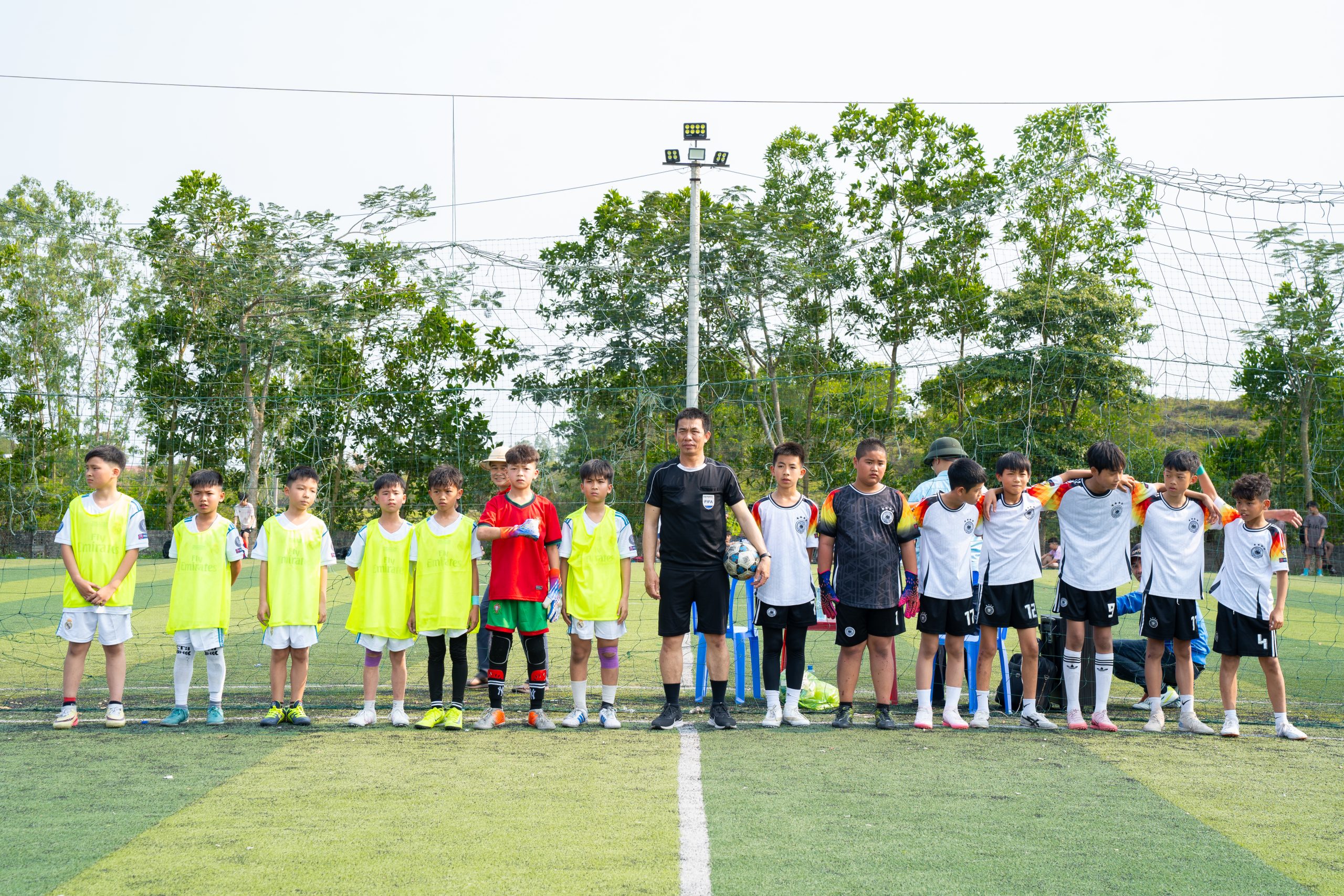 Giải bóng đá học sinh trường THCS Hải Yên, năm học 2024-2025 13 https://thcshaiyen.edu.vn/wp-content/uploads/2025/03/DSC08398-scaled.jpg