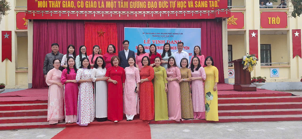 CHÀO MỪNG NGÀY QUỐC TẾ PHỤ NỮ 08/03, "HƯỞNG ỨNG TUẦN LỄ ÁO DÀI" 3 https://thcshaiyen.edu.vn/wp-content/uploads/2025/03/hinh-anh-chuc-mung-8-3-1-6a9ee6a88fcb8bb14cf1b276d3de27a0.webp