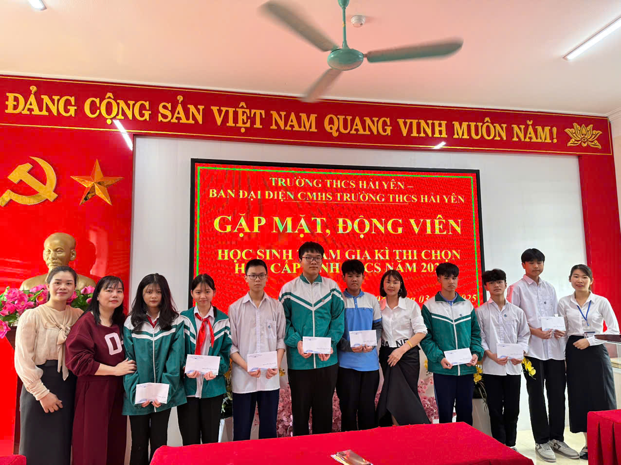 GẶP MẶT, ĐỘNG VIÊN ĐỘI TUYỂN HSG THAM DỰ KÌ THI CHỌN HSG CẤP TỈNH THCS NĂM 2025 8 https://thcshaiyen.edu.vn/wp-content/uploads/2025/03/z6372463642923_fe53a32b751ba0bf7dd107247209d84c.jpg